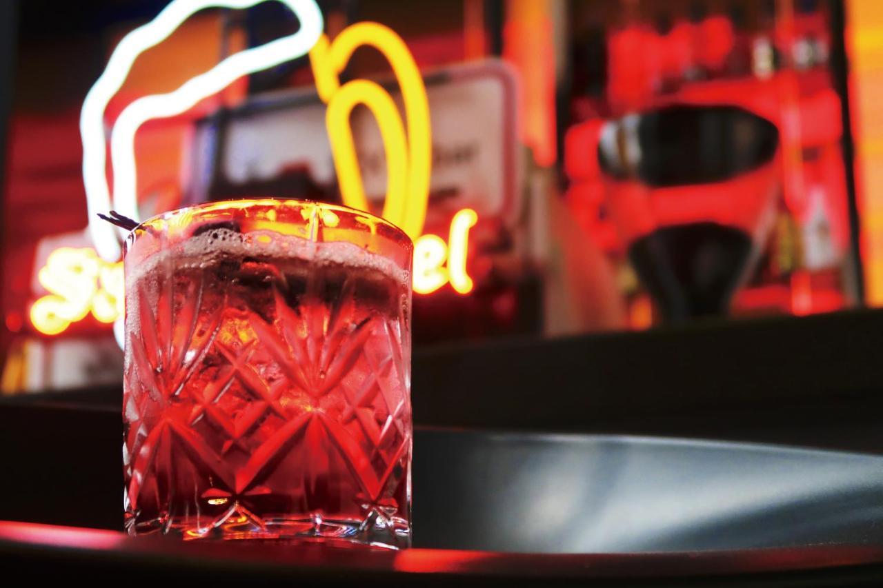Aloft Hotel 4*